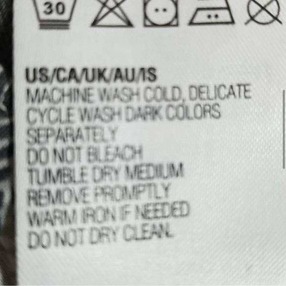 Kirkland Men's Gray Twill Comfort Stretch Casual Shorts, Size 36 - Picture 8 of 10